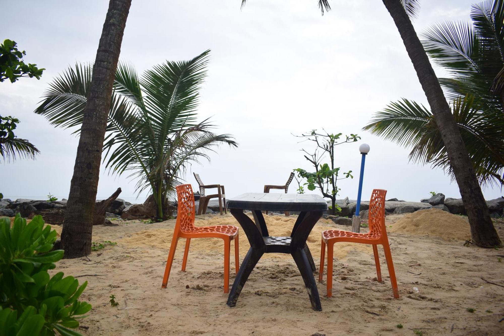 Delta Hospitality - Sea Facing Rooms With A Private Beach Kalyānpur Eksteriør billede